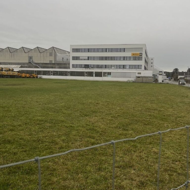 Midlertidig parkering til 250 biler (5)