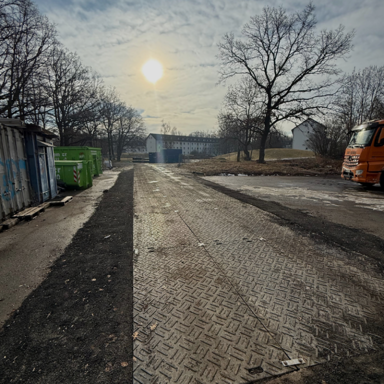 Midlertidige transportveje til tungt materiel